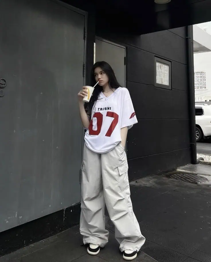 Oversized Jersey And Wide-Leg Pants