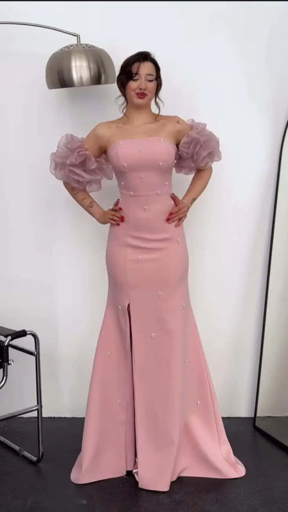 Elegant Black Sequin Dress with Choker