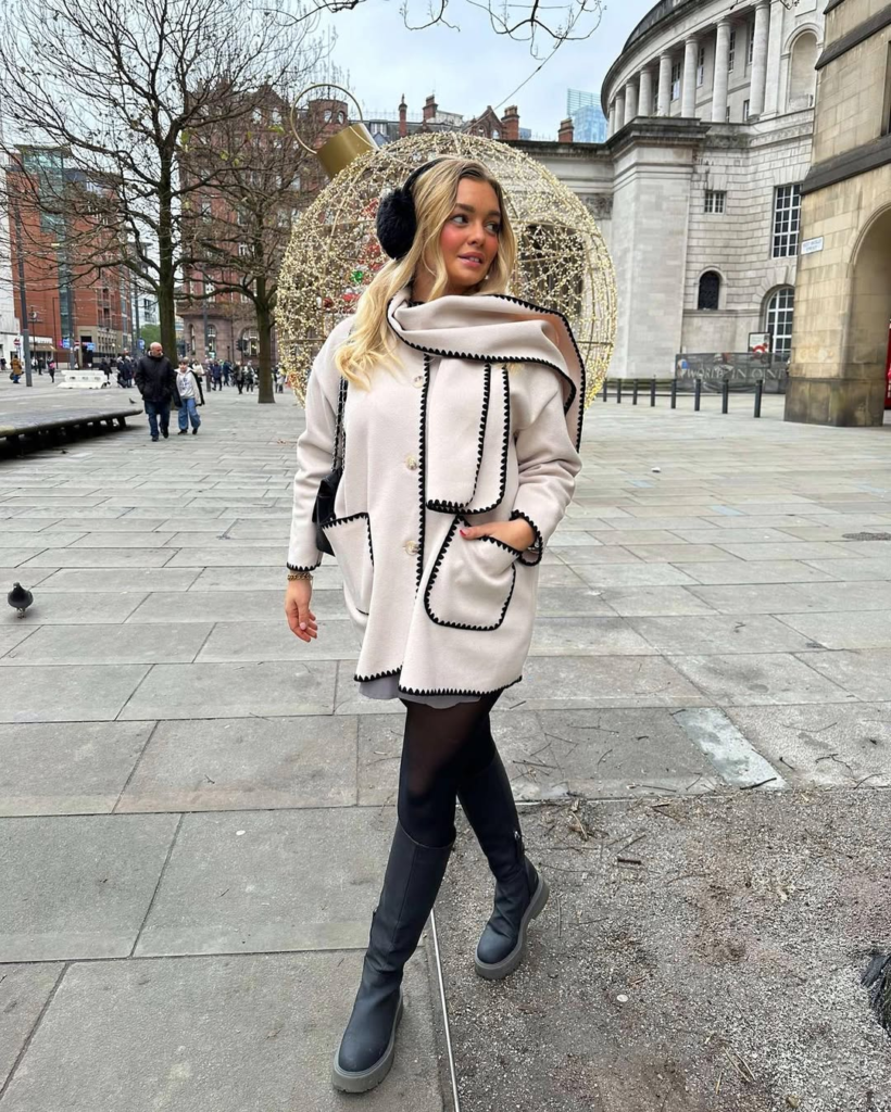 City Playful Contrast