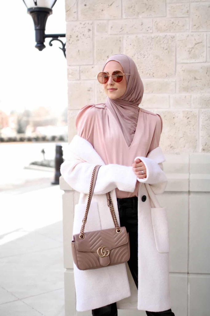 10. Chic Layers In Soft Pastels