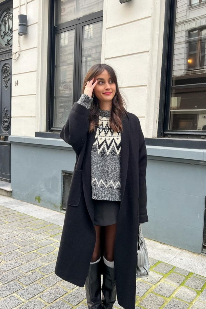 12 Nordic Knit Charm