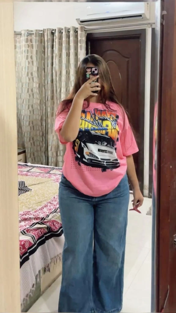 Graphic Tee with Wide-Leg Jeans (Pink)