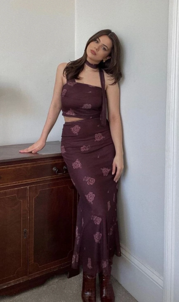 Burgundy Rose Two-Piece Cutout Set