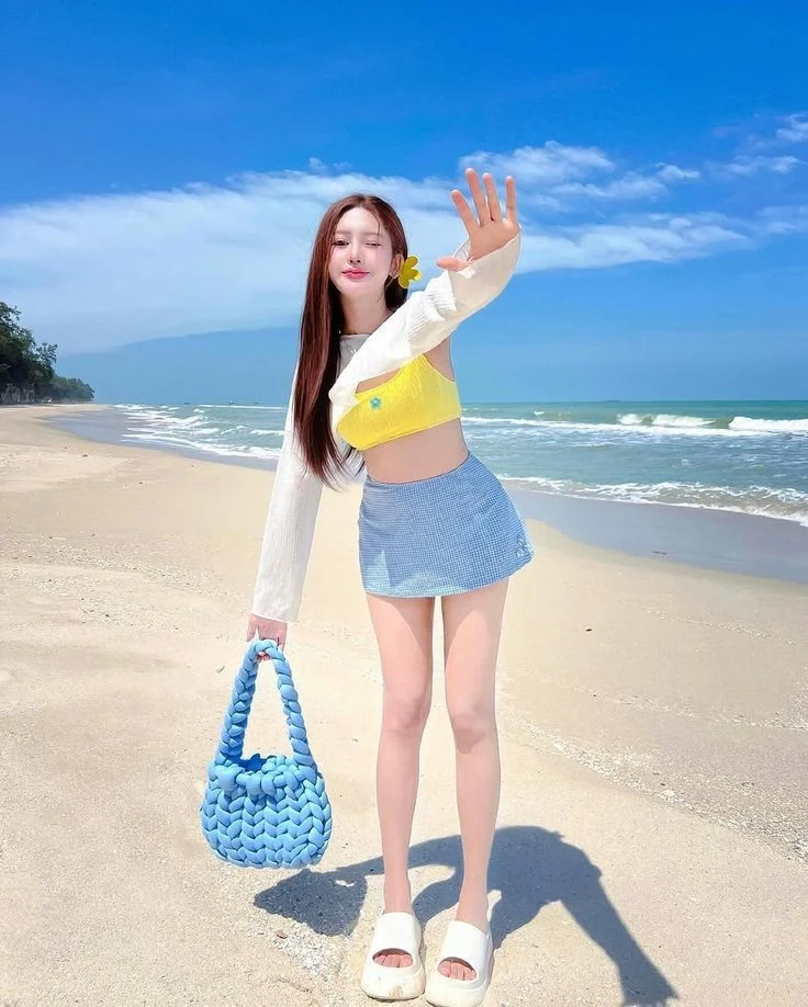 Vibrant Crop Top With Color-Block Appeal