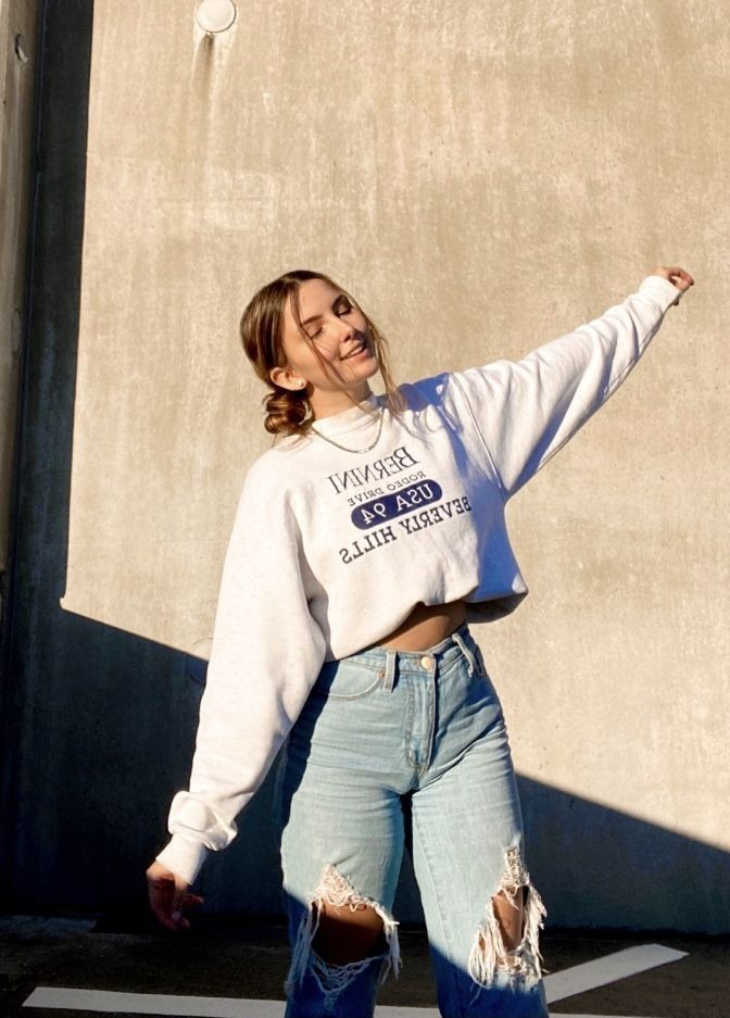 Cropped Sweatshirt And Ripped Jeans Combo